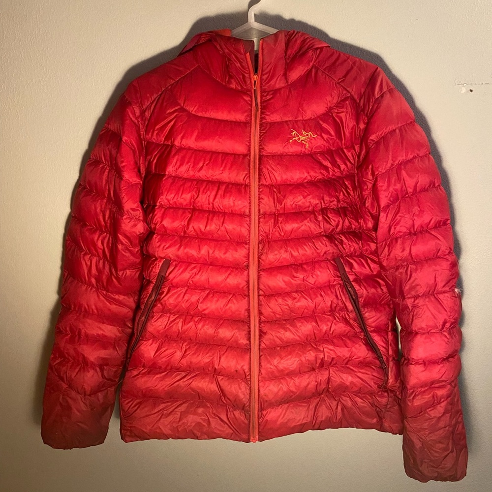 Woman’s large Arcteryx cerium down jacket